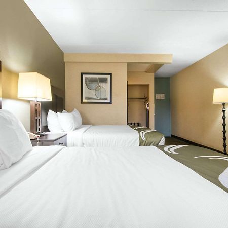 Quality Inn & Suites Charleston - Civic Center Ngoại thất bức ảnh