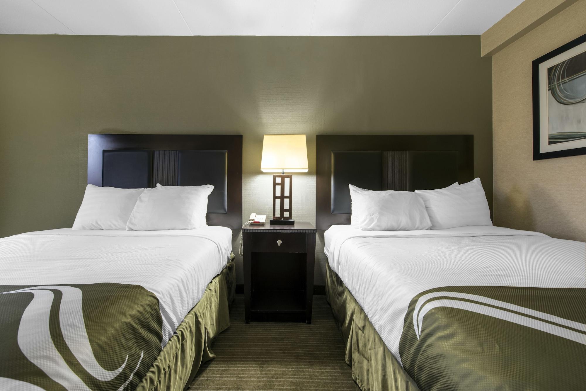 Quality Inn & Suites Charleston - Civic Center Ngoại thất bức ảnh