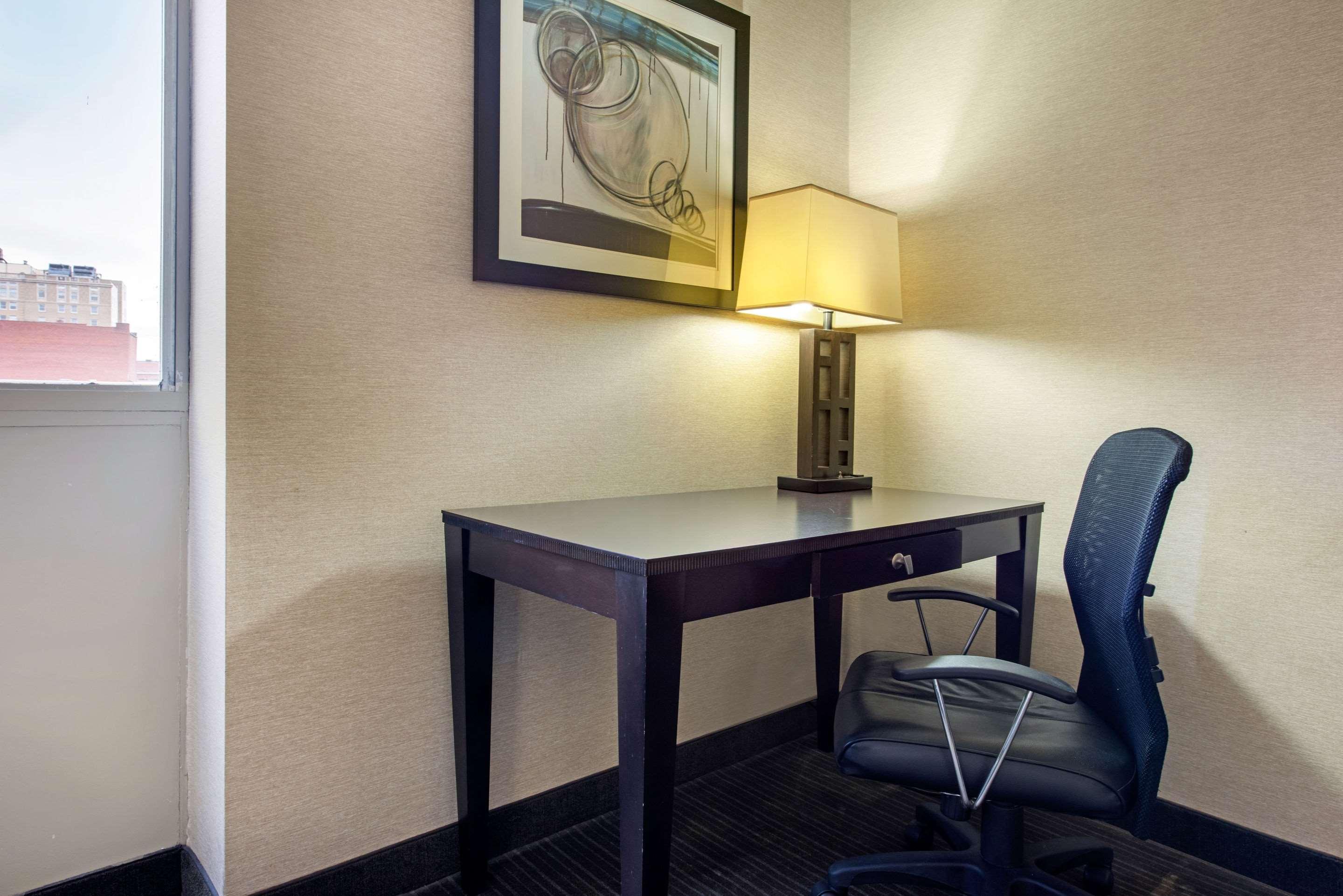 Quality Inn & Suites Charleston - Civic Center Ngoại thất bức ảnh