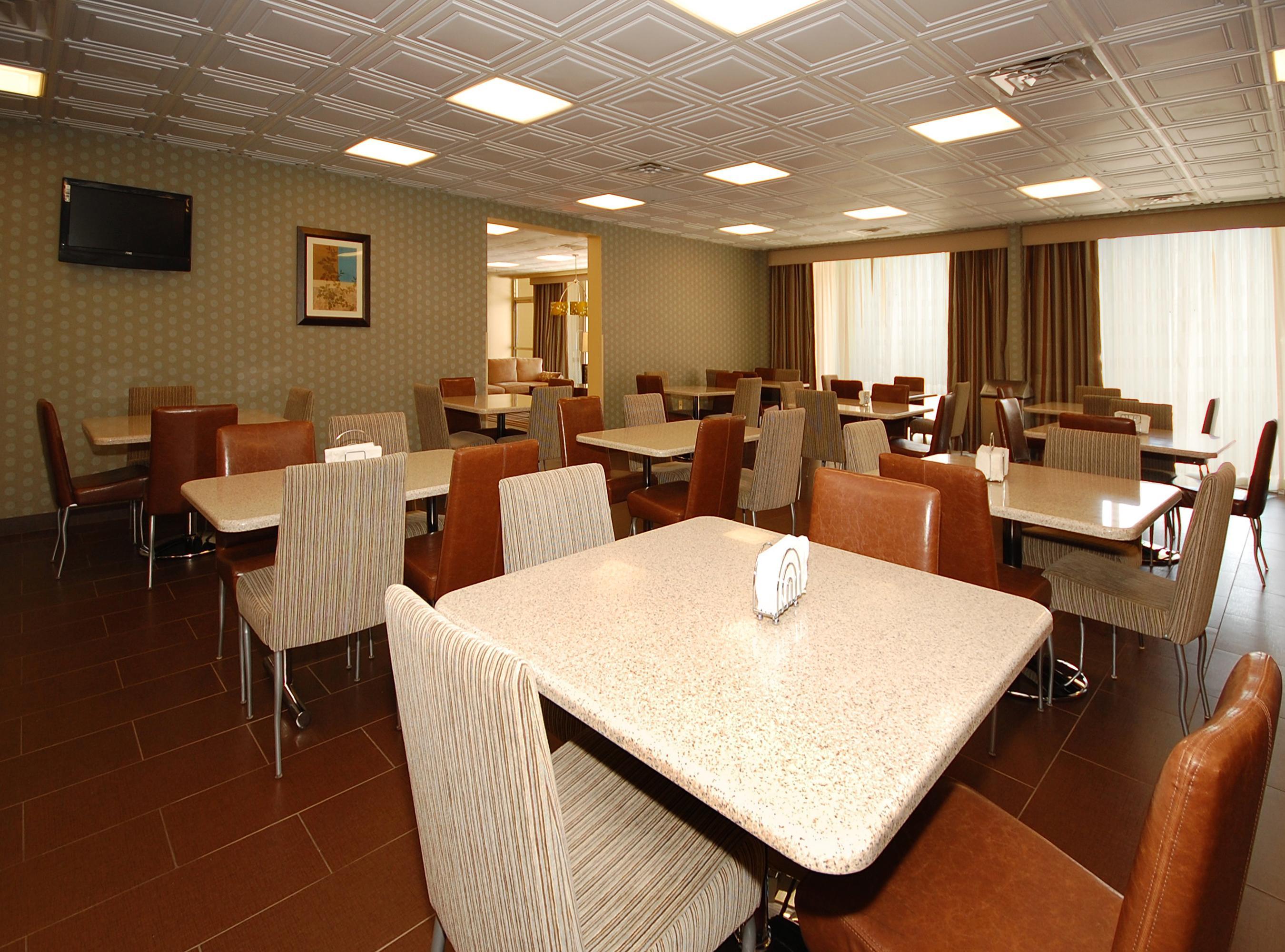 Quality Inn & Suites Charleston - Civic Center Nhà hàng bức ảnh