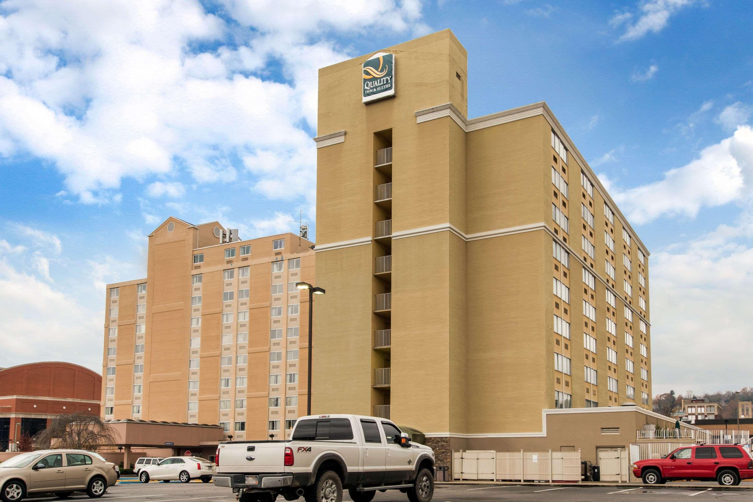 Quality Inn & Suites Charleston - Civic Center Ngoại thất bức ảnh
