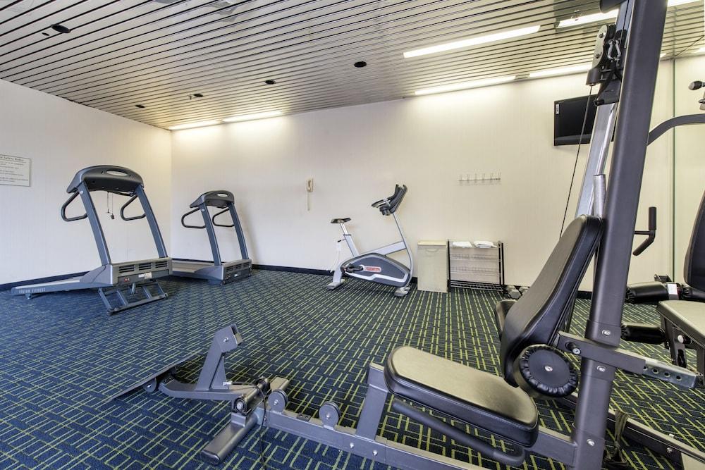 Quality Inn & Suites Charleston - Civic Center Ngoại thất bức ảnh
