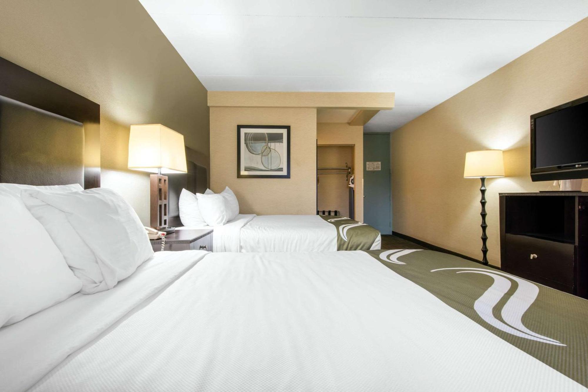 Quality Inn & Suites Charleston - Civic Center Ngoại thất bức ảnh