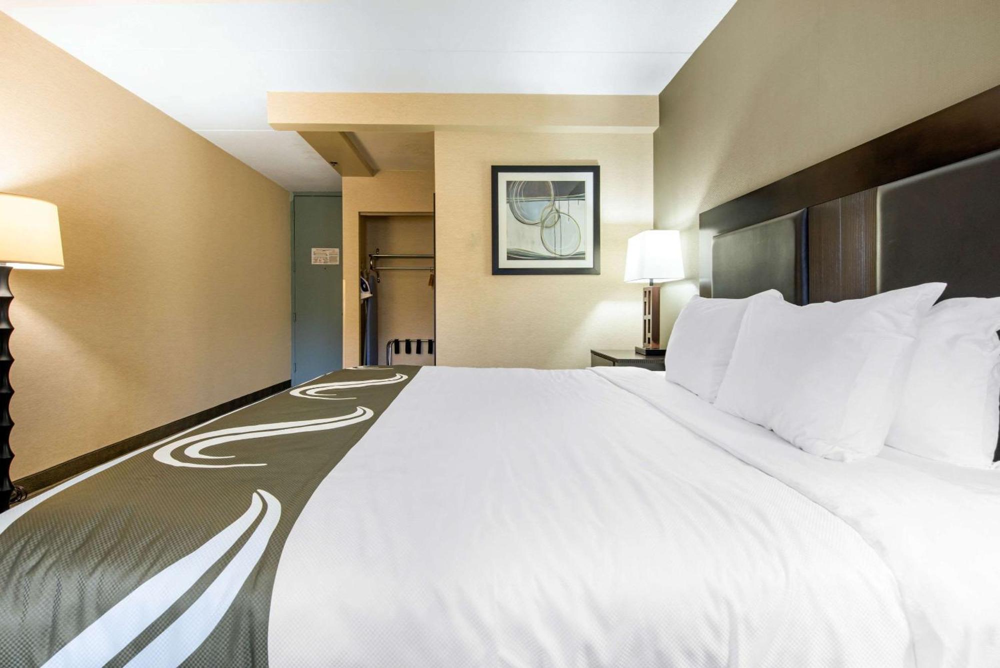 Quality Inn & Suites Charleston - Civic Center Ngoại thất bức ảnh