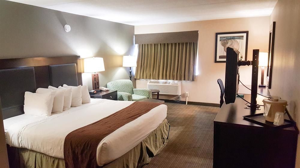Quality Inn & Suites Charleston - Civic Center Ngoại thất bức ảnh