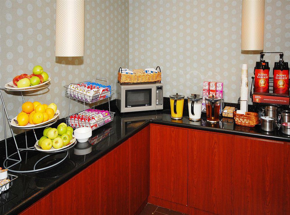 Quality Inn & Suites Charleston - Civic Center Nhà hàng bức ảnh